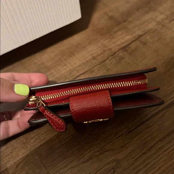 Coach Scarlet Leather Wallet - Picture 3 of 5